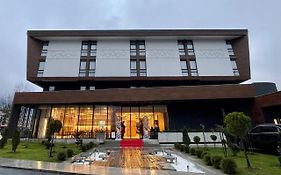 Lipa Hotel